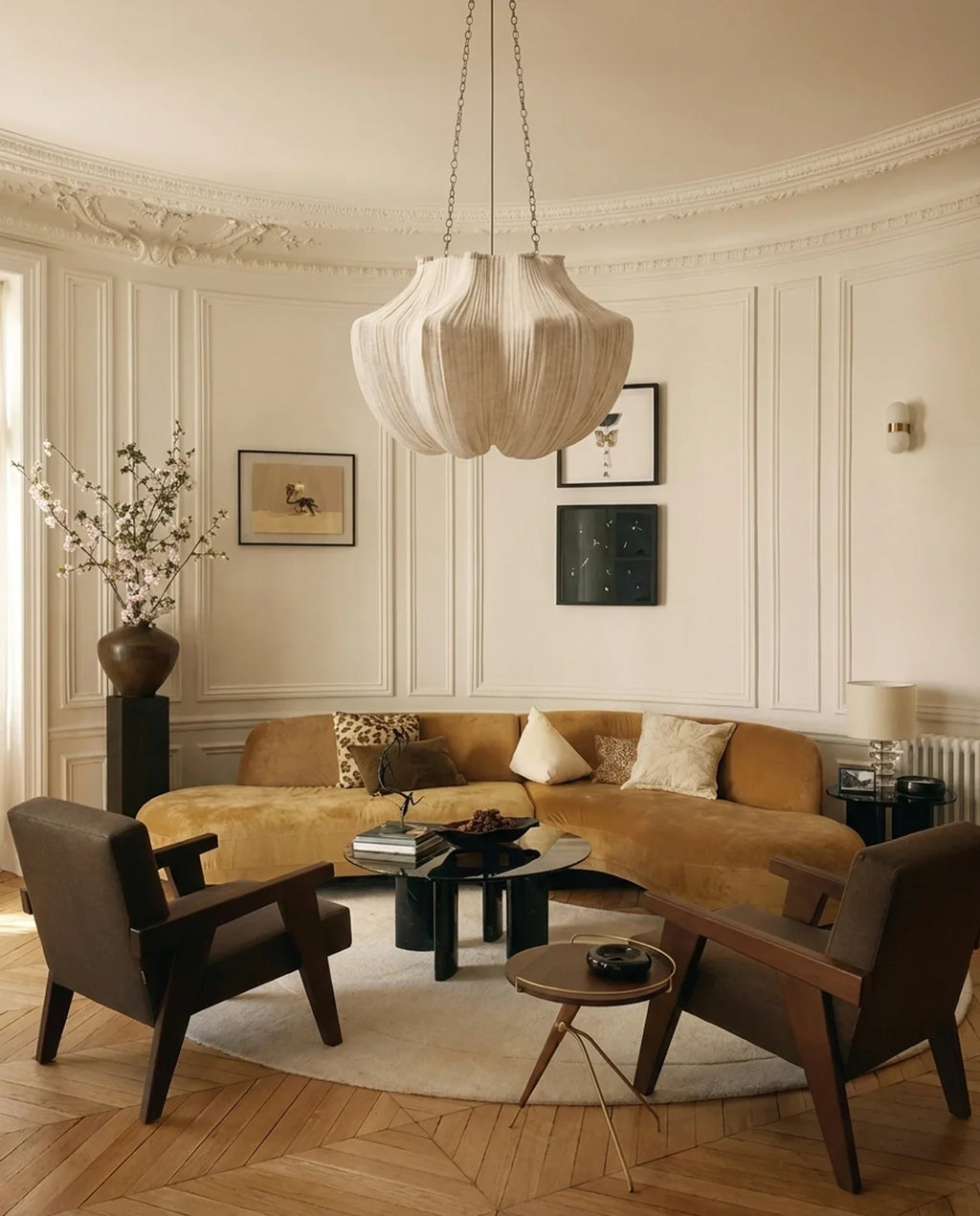 Beige pleated pendant ceiling light with chain suspension