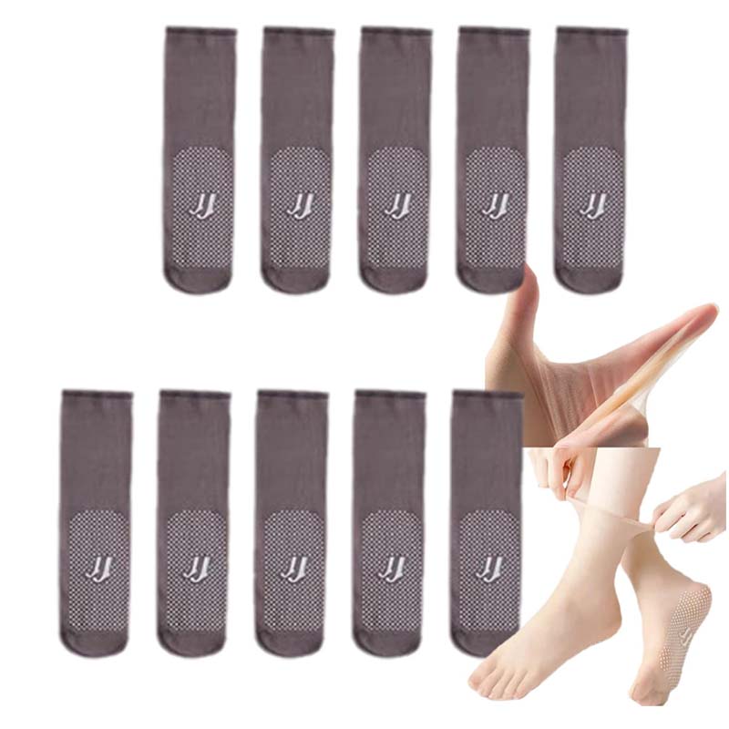 Low-cut invisible socks with textured non-slip sections