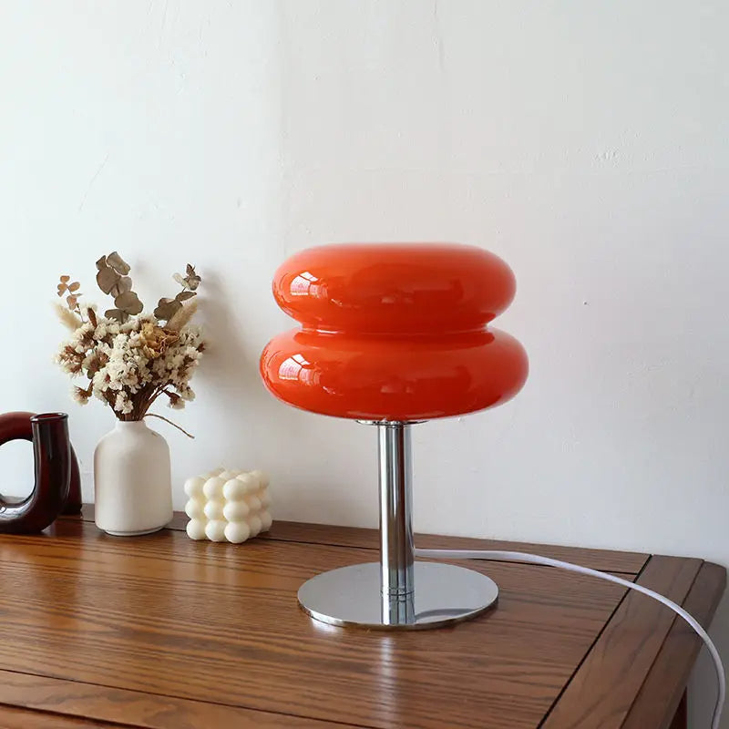 Dimmable table lamp with rounded double shade, chrome stem and circular base