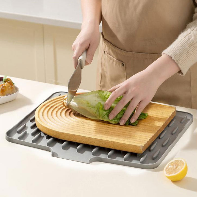 Textured silicone kitchen drying and heat protection mat