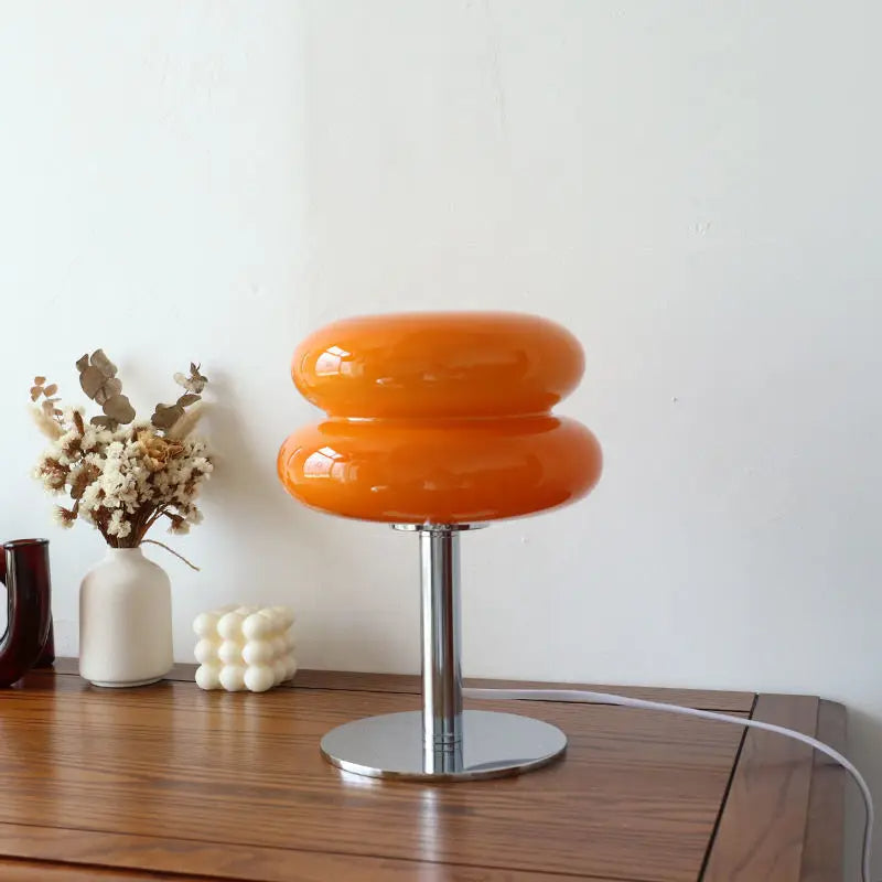Dimmable table lamp with rounded double shade, chrome stem and circular base