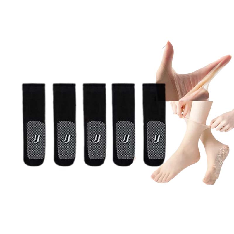 Low-cut invisible socks with textured non-slip sections