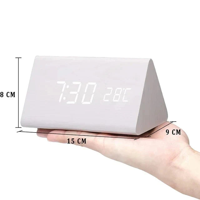 LED digital alarm clock with wooden-effect housing and time and temperature display