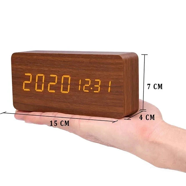 LED digital alarm clock with wooden-effect housing and time and temperature display