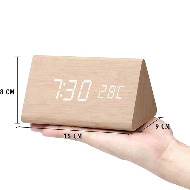 LED digital alarm clock with wooden-effect housing and time and temperature display