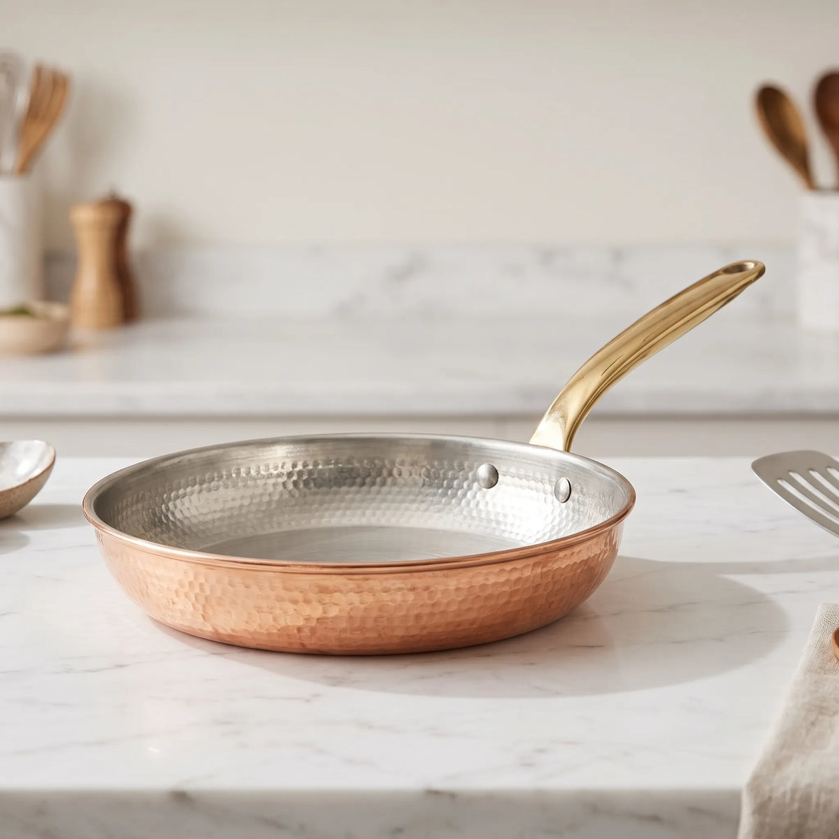 Caldrin - Traditional Frying Pan For Everyday Cooking Frying Eggs, Pancakes And Fish