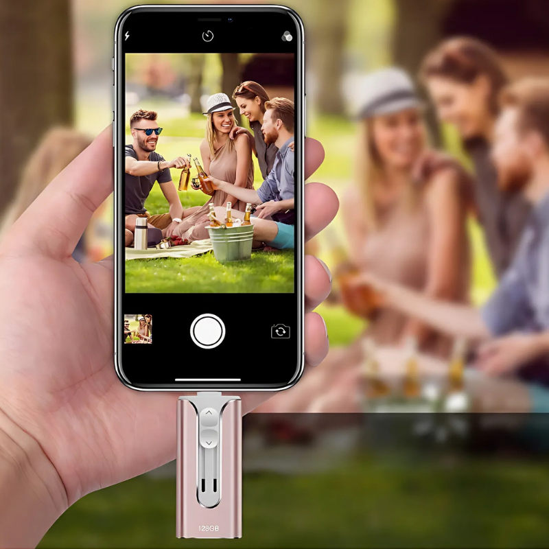 Compact 4-in-1 USB flash drive with sliding multi-connector design and separate adapter