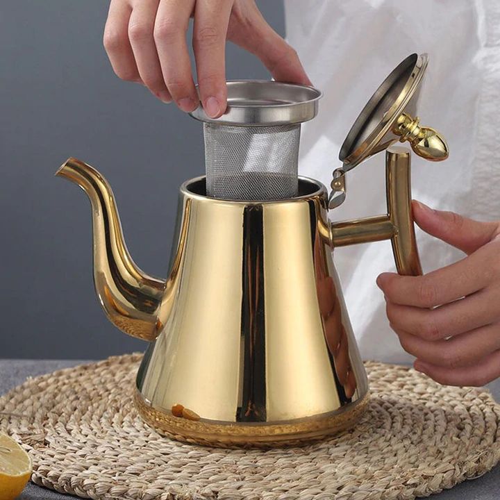 Lidded induction stovetop kettle with whistle and long pouring spout