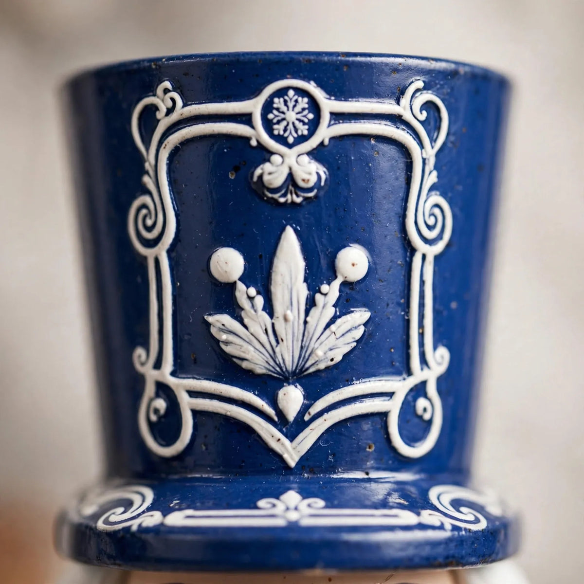 Fenluma - Blue And White Christmas Nutcracker Figurine Set Adding A Festive Touch To A Desk Or Shelf At Christmas