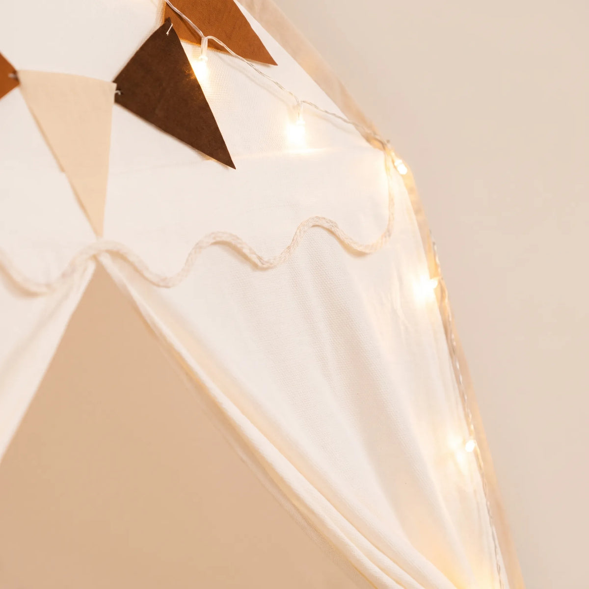 Fostria - Indoor Children's Play House Tent Setting Up A Reading Corner