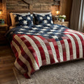 Three-piece quilted bedding set with star pattern, duvet cover and two pillowcases