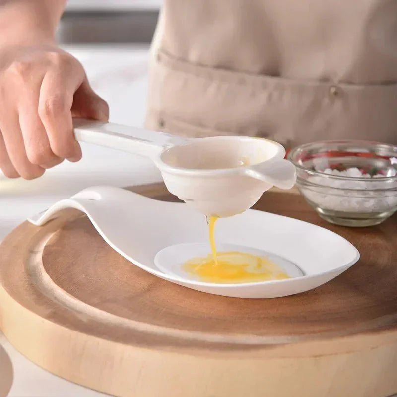 Silicone kitchen utensil set with wooden-effect handles and holder
