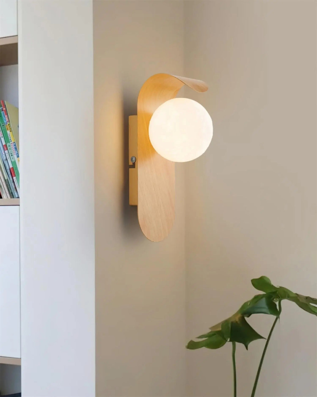 LED wall light with round globe and curved wood-effect panel