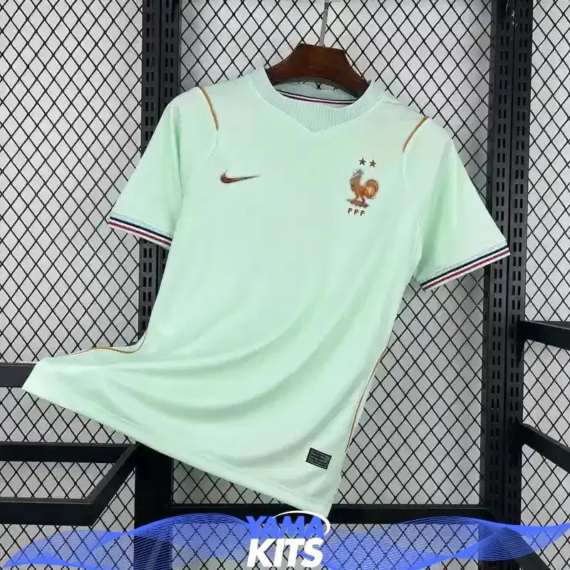 Green short-sleeve France FFF football shirt with striped cuffs