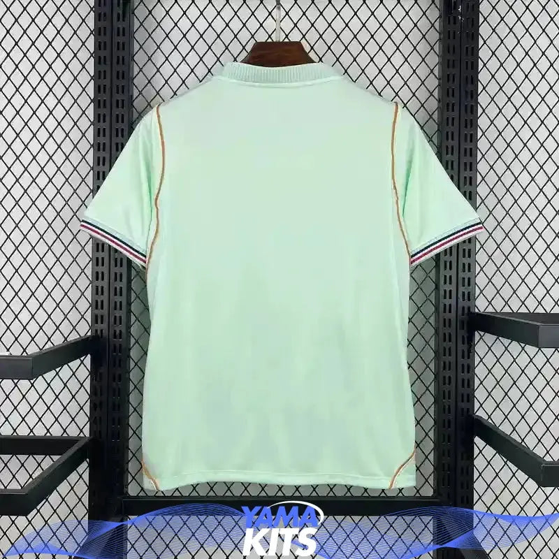 Green short-sleeve France FFF football shirt with striped cuffs