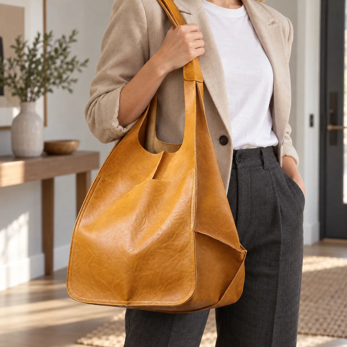 Marvella - Vintage-Style Large Tote Carrying Daily Essentials
