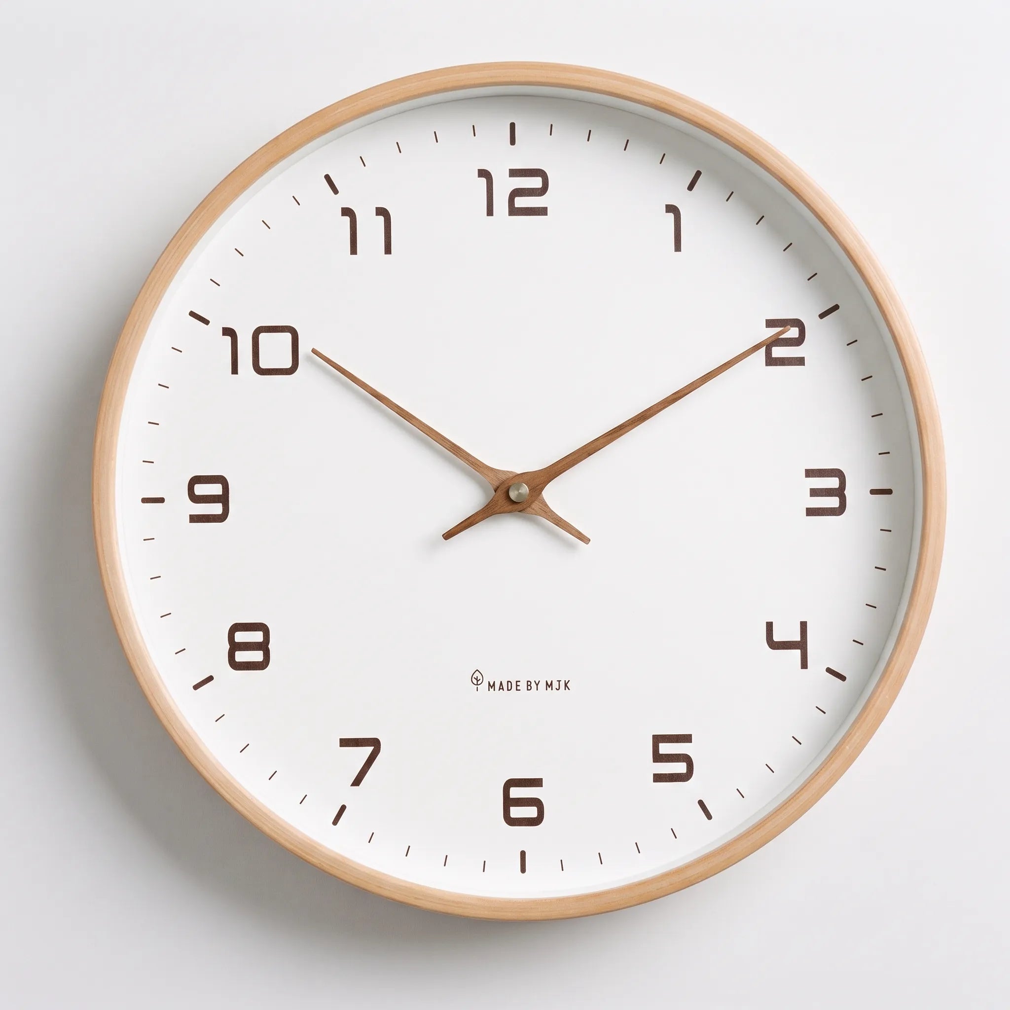 NordiaClock - Modern Minimalist Analogue Wall Clock Keeping Daily Schedules