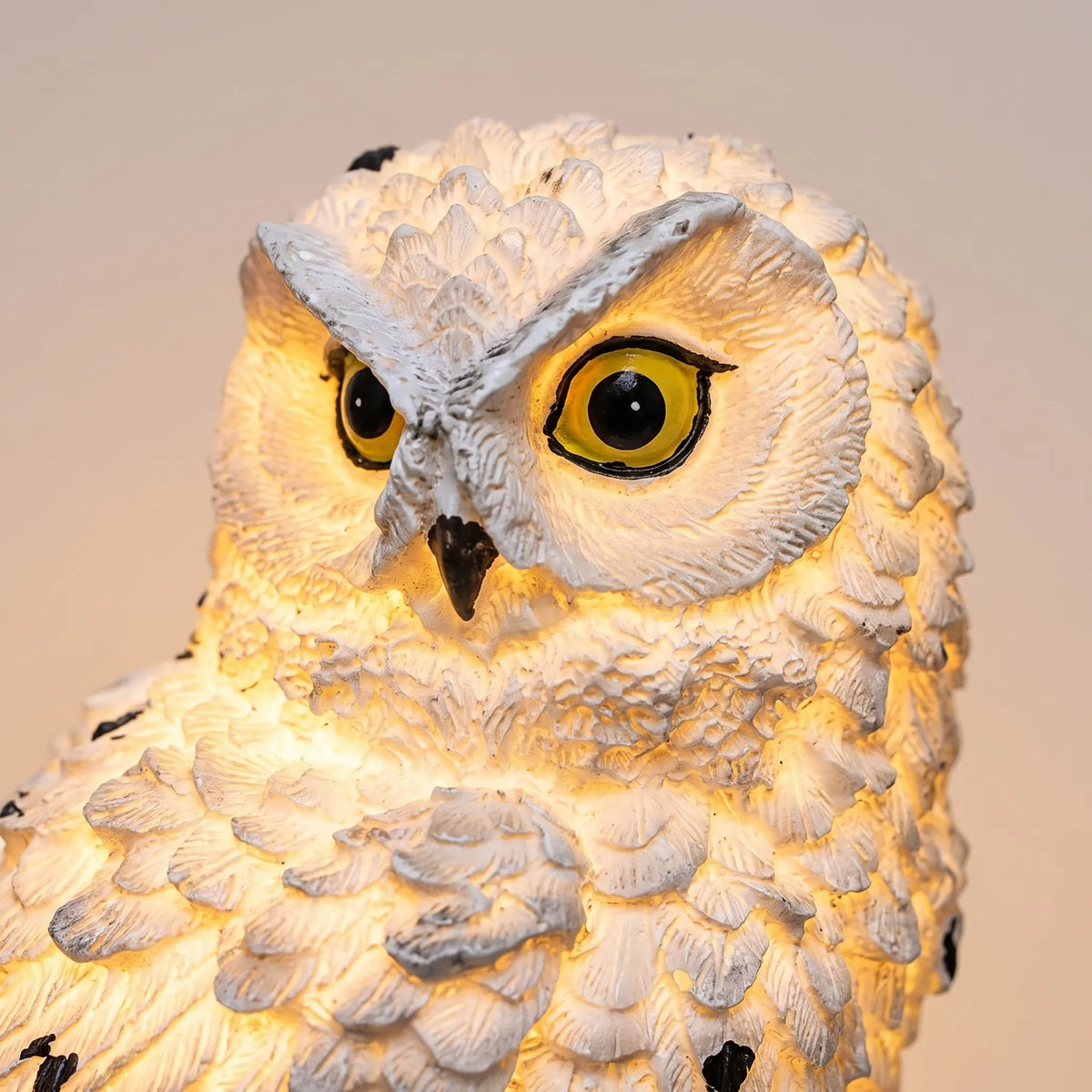 Owlberra - Charming Owl-Shaped Solar Garden Light Illuminates Garden Paths