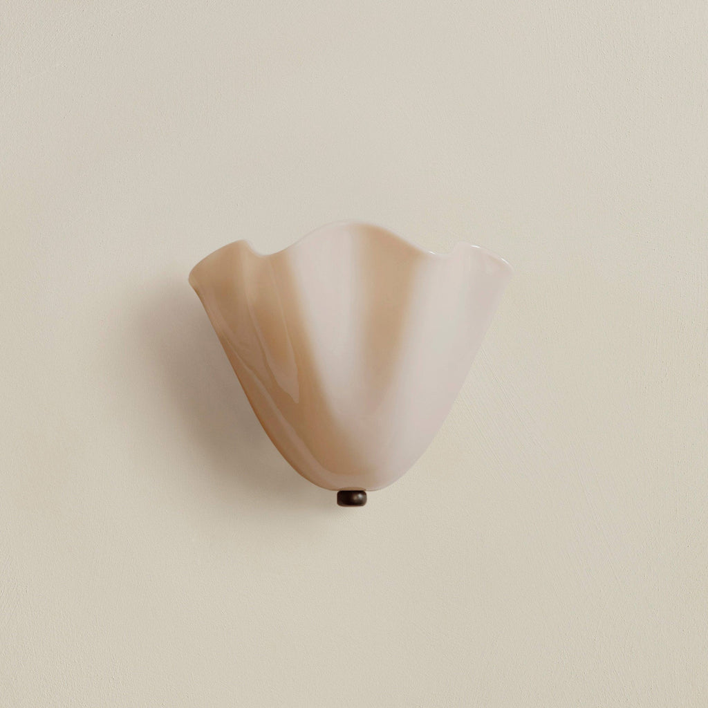 Retro scalloped glass wall light with shell-inspired shade