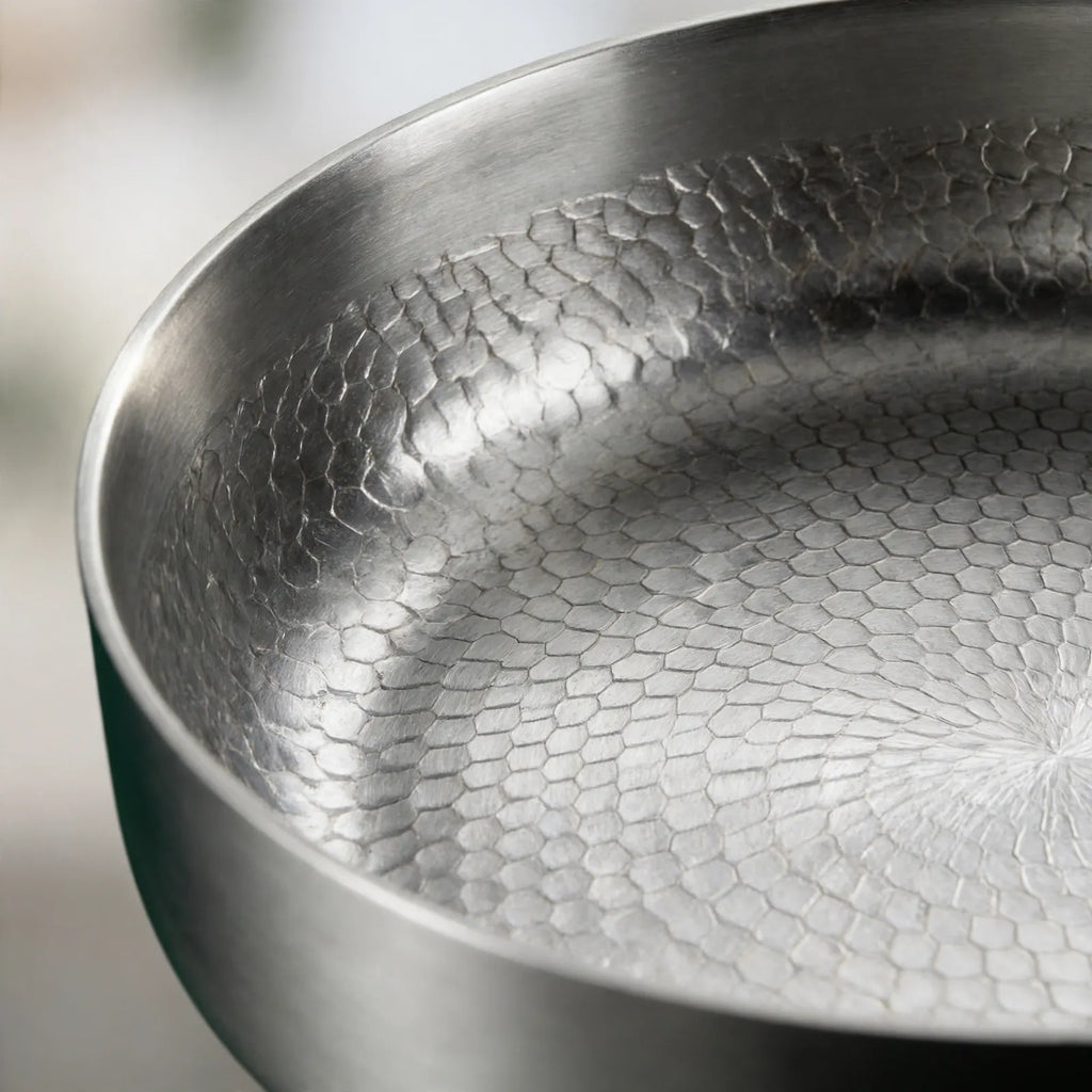 Tavenic - Deep Textured Round Frying Pan Searing Meat And Fish Over Medium To High Stovetop Heat