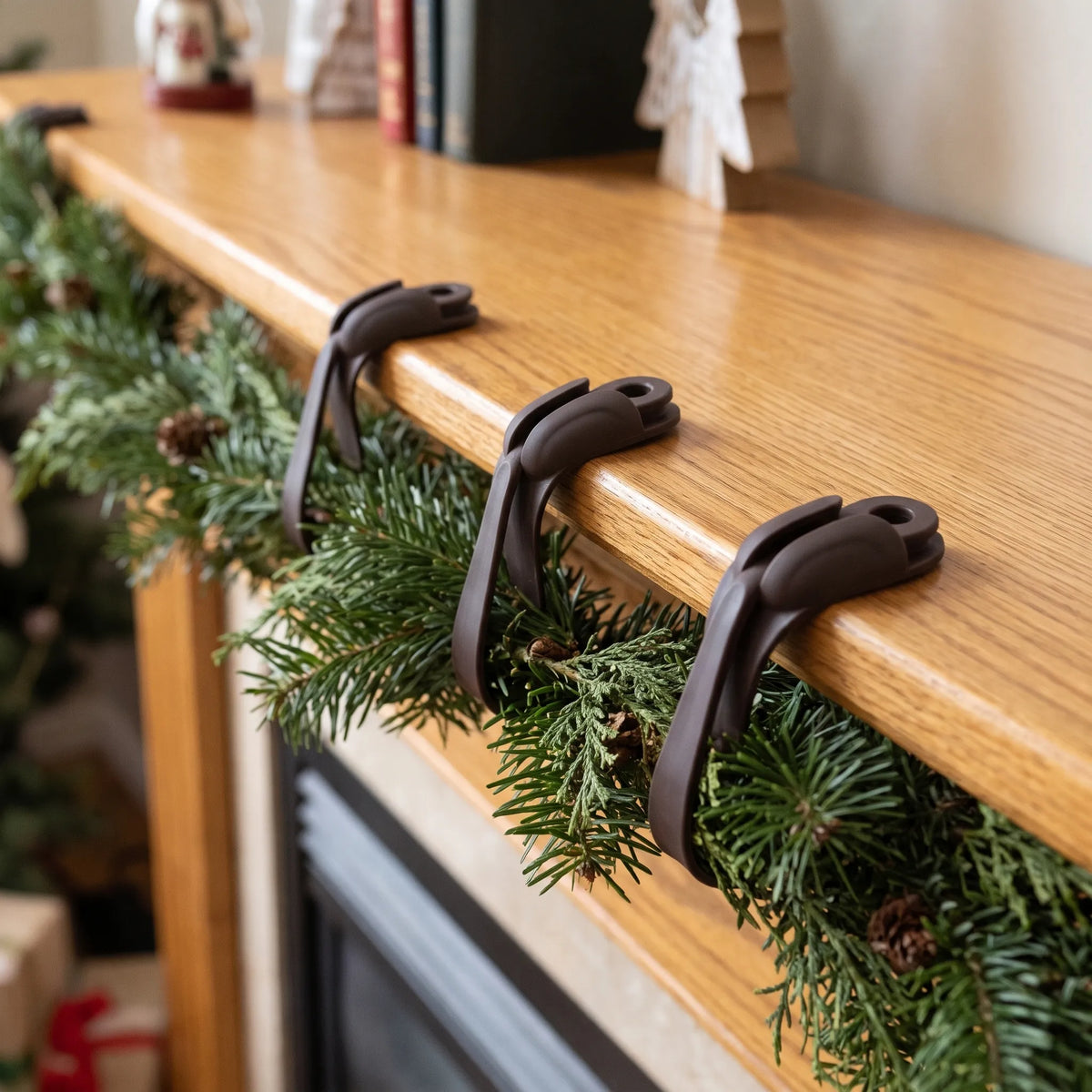 Tollari - Self-Adhesive Silicone Wreath Hanger Set For Doors Hanging A Christmas Wreath On A Front Door Without Drilling