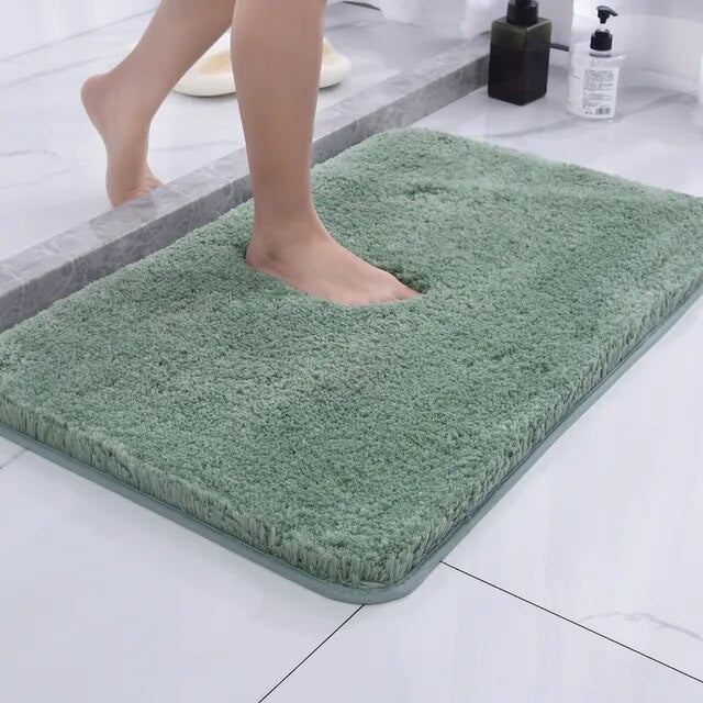 Plush pile rectangular bathroom mat with rounded corners