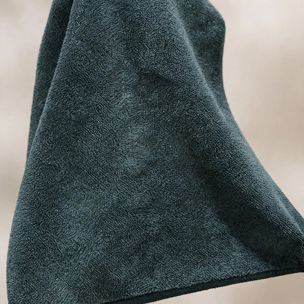 Veldon - Compact High-Density Cleaning Cloth Wiping Down Wet Shower Enclosures