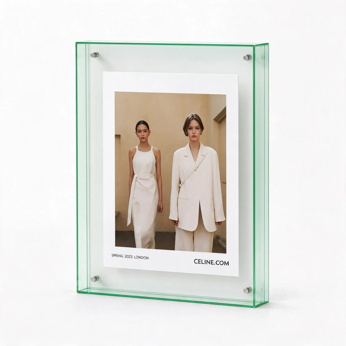 Zyphex - Modern Minimalist Display Picture Frame Displaying Family Photographs