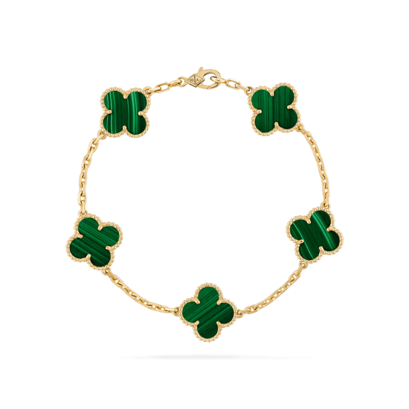 Adjustable clover charm bracelet with polished metal chain